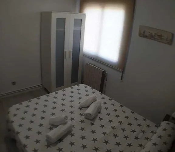 Pallares Апартаменты *